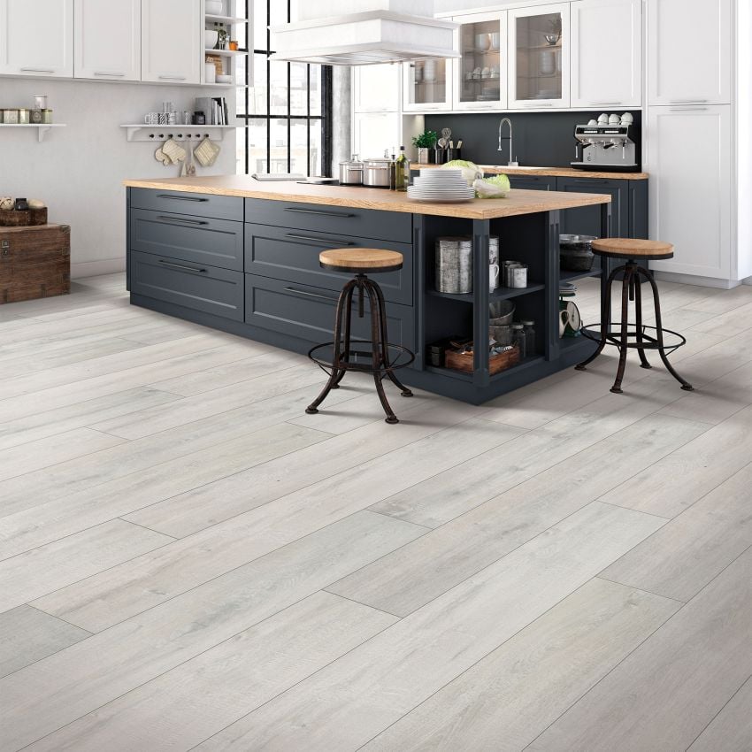 Quick-Step NatureTEK Plus Colossia Denali Oak UC3926 Laminate Flooring